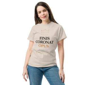 "Finis Coronat Opus." Unisex Tee